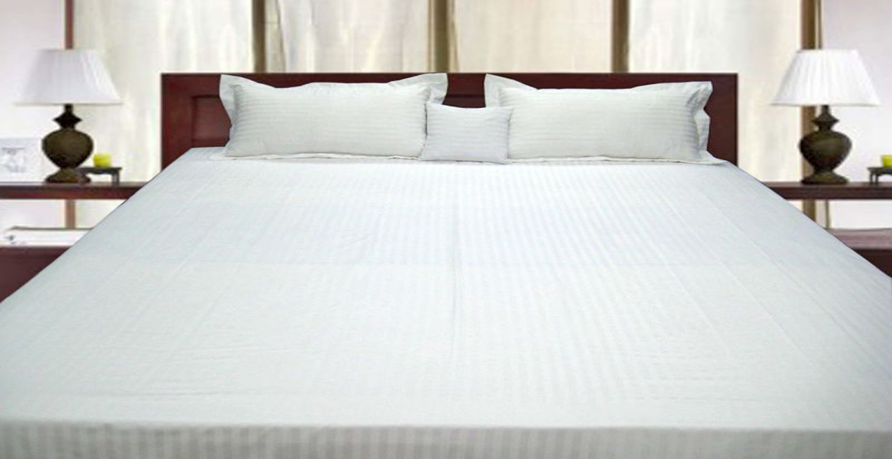 Çift Kişilik Çarşaf 120 Tel Yollu Saten 40/1 Compact Penye
